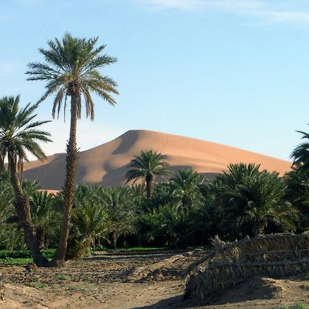Hotel Riad Oasis Merzouga Buitenkant foto