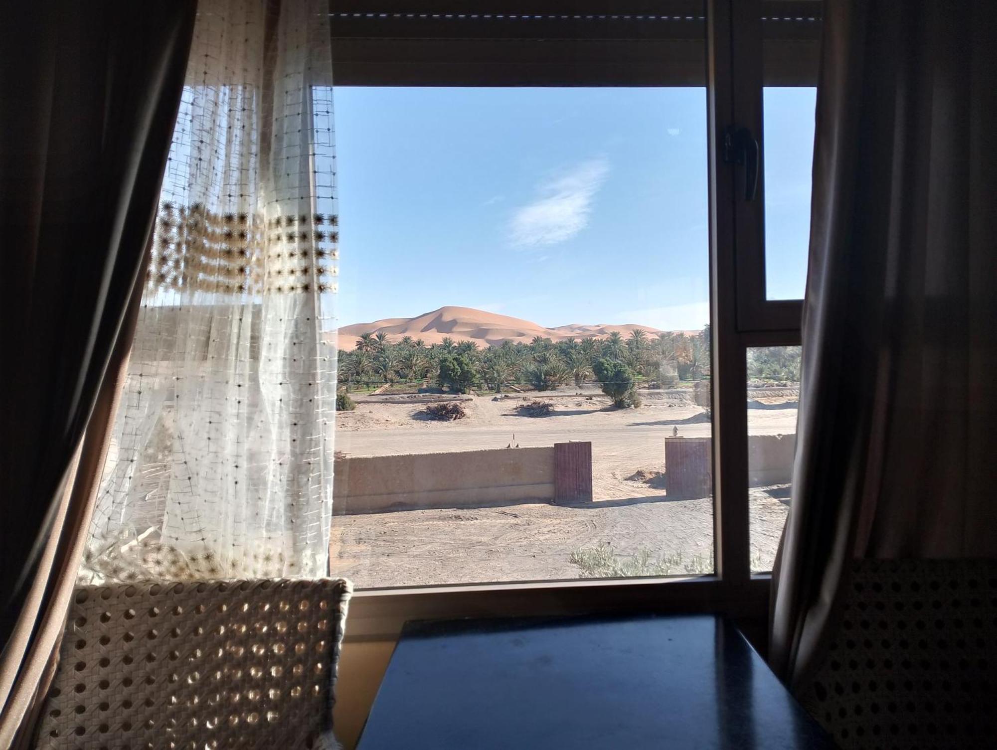Hotel Riad Oasis Merzouga Buitenkant foto