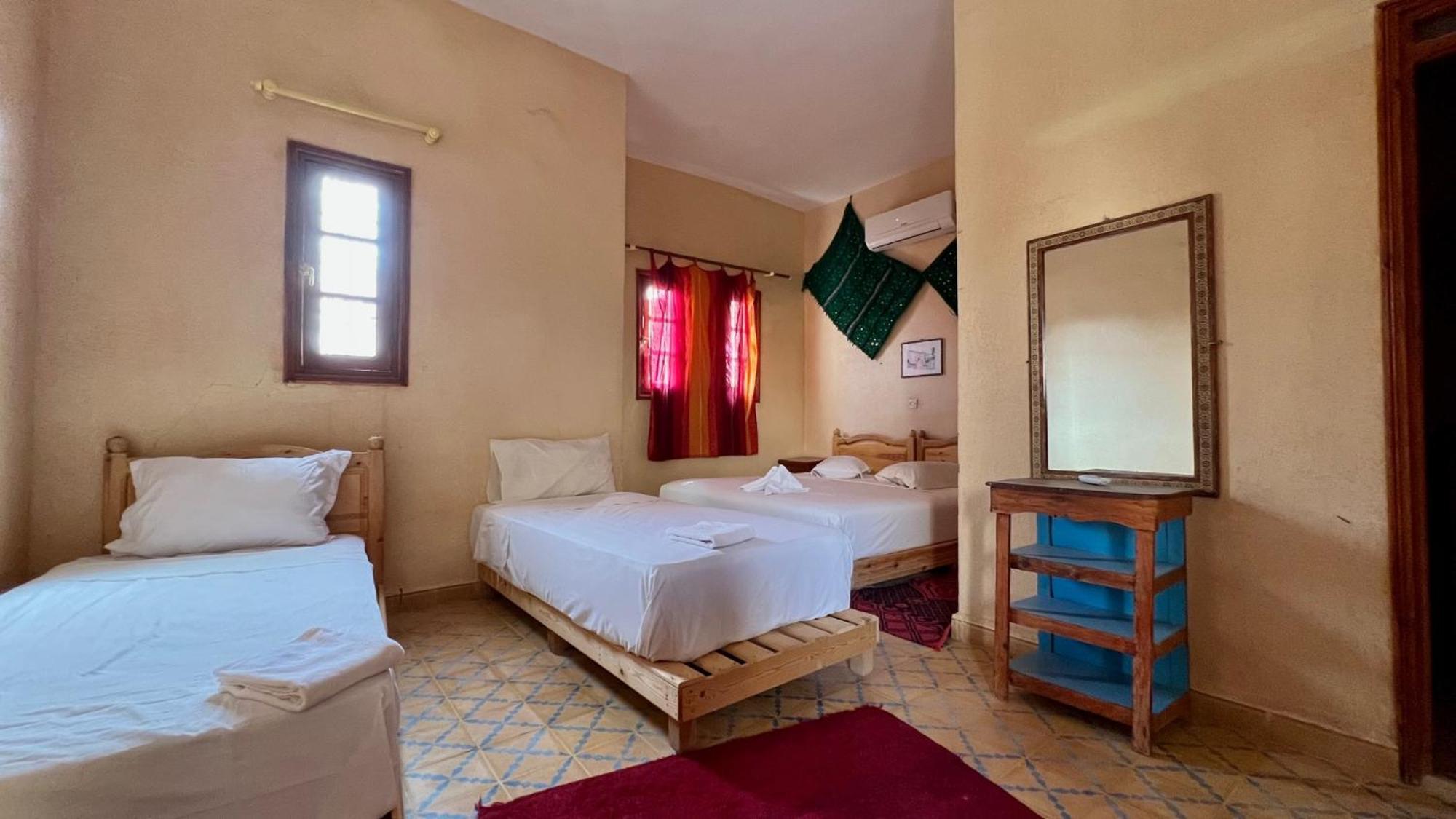 Hotel Riad Oasis Merzouga Buitenkant foto