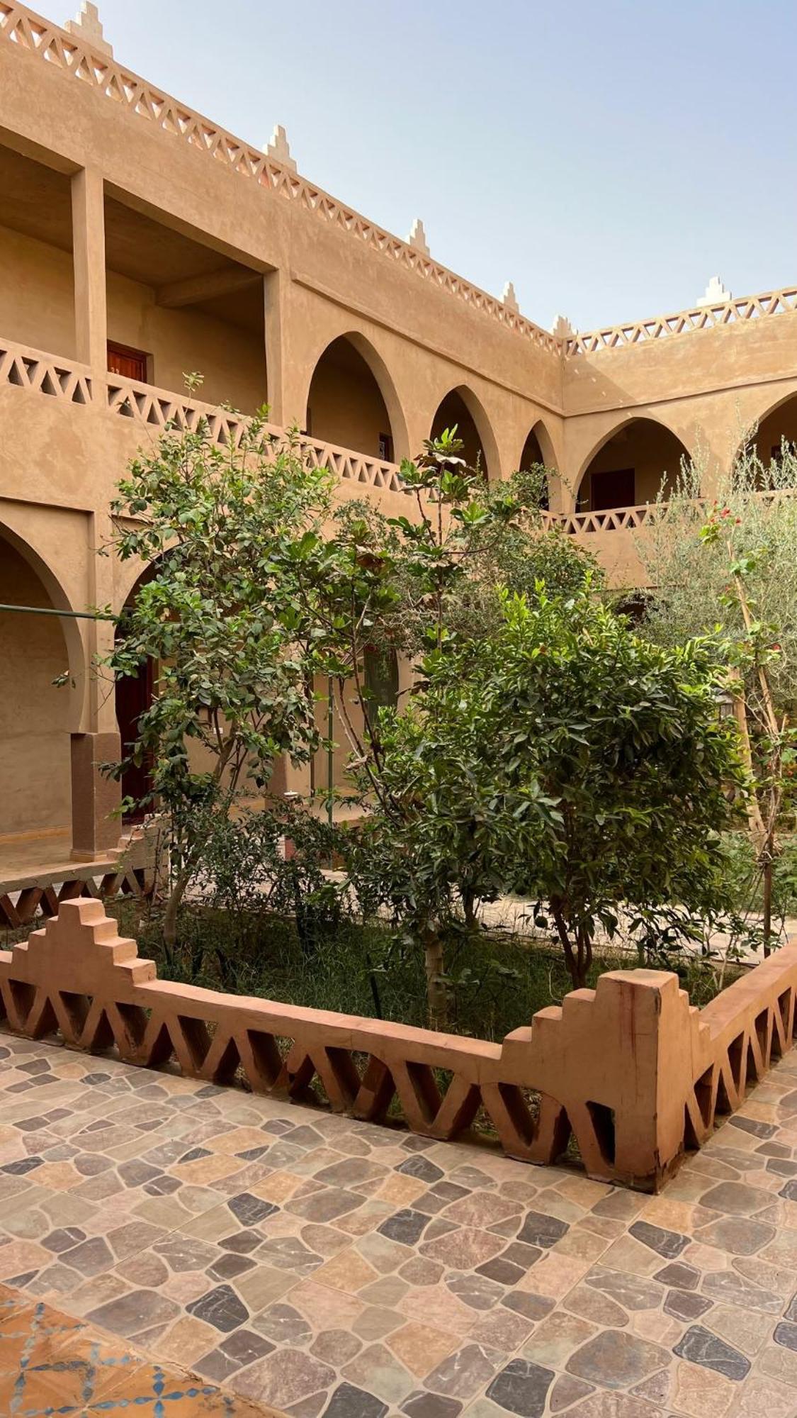 Hotel Riad Oasis Merzouga Buitenkant foto
