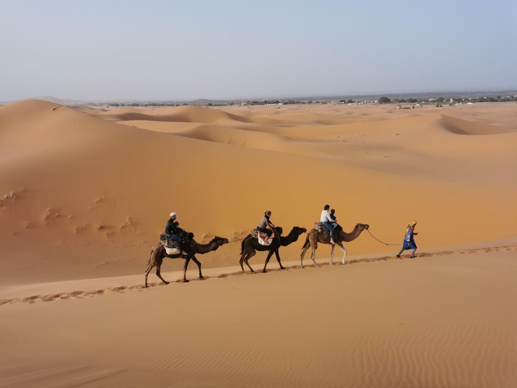 Hotel Riad Oasis Merzouga Buitenkant foto