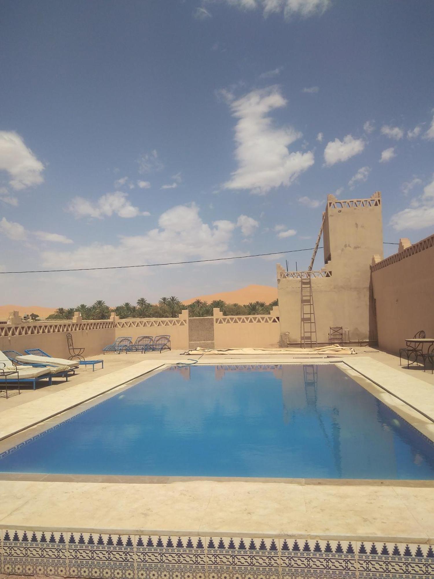 Hotel Riad Oasis Merzouga Buitenkant foto