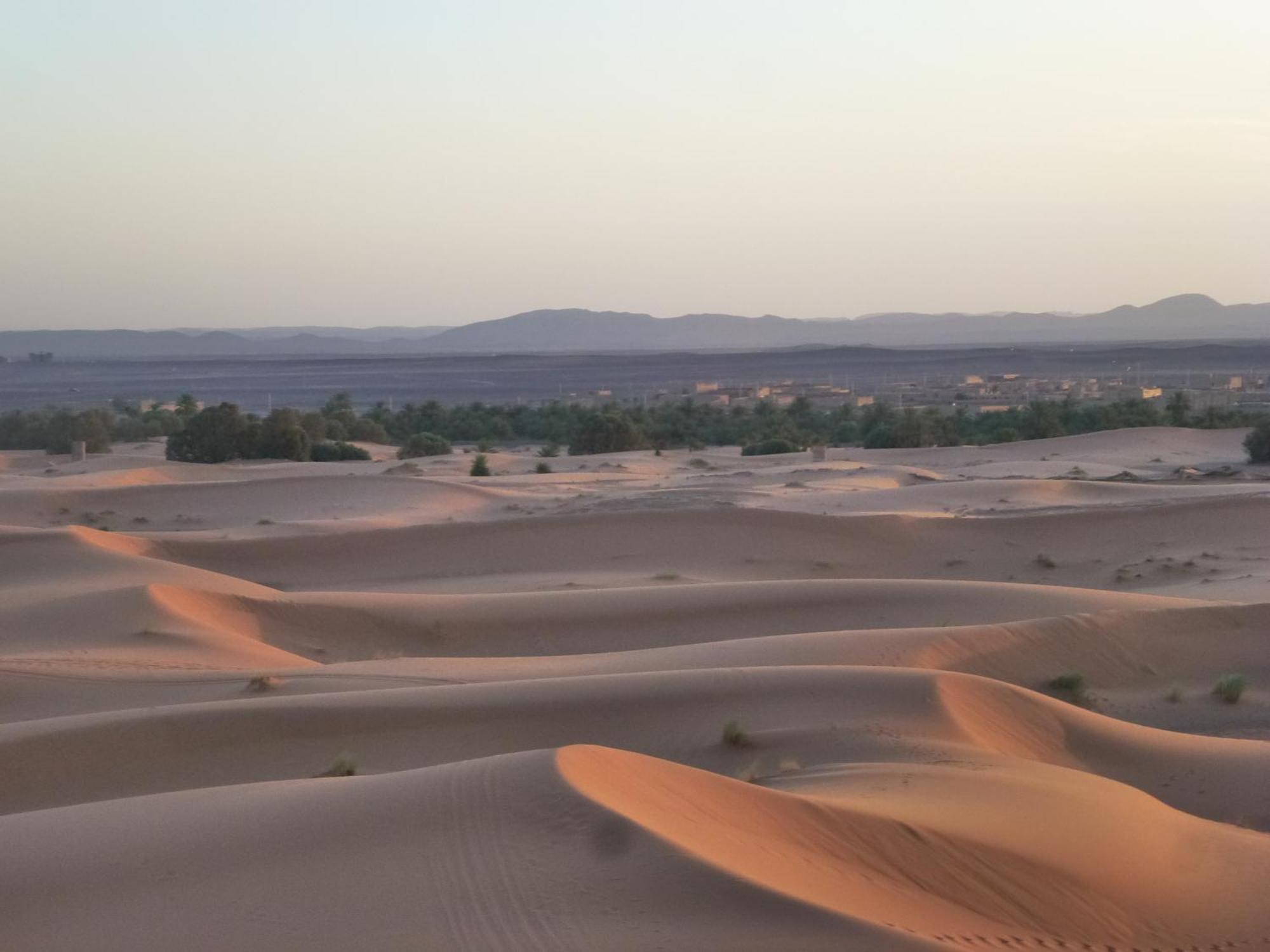 Hotel Riad Oasis Merzouga Buitenkant foto