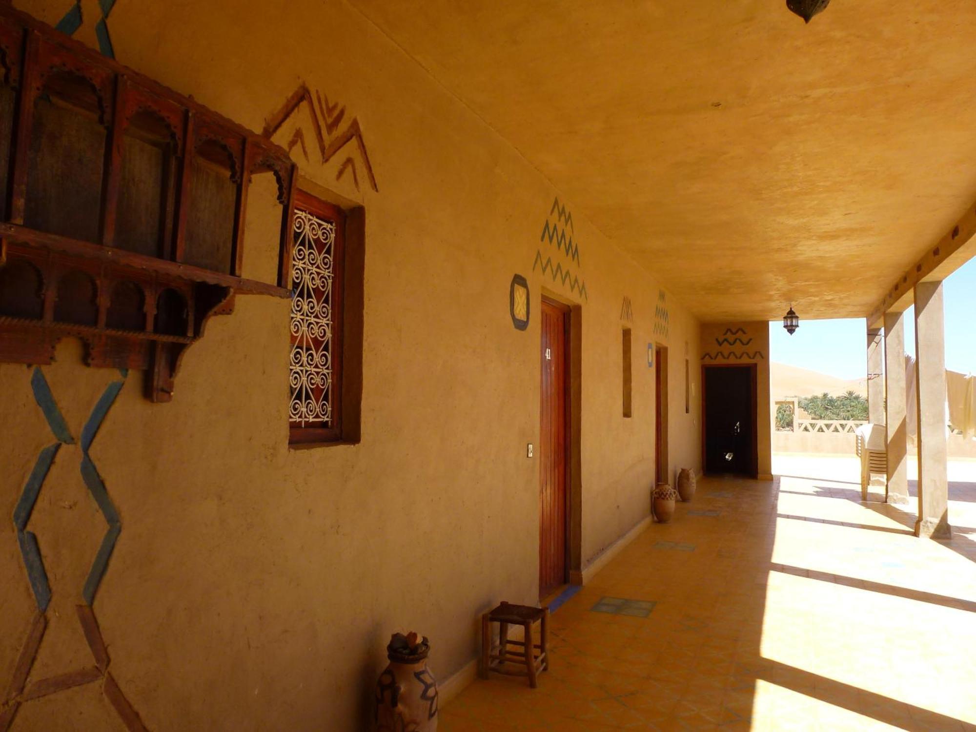 Hotel Riad Oasis Merzouga Buitenkant foto