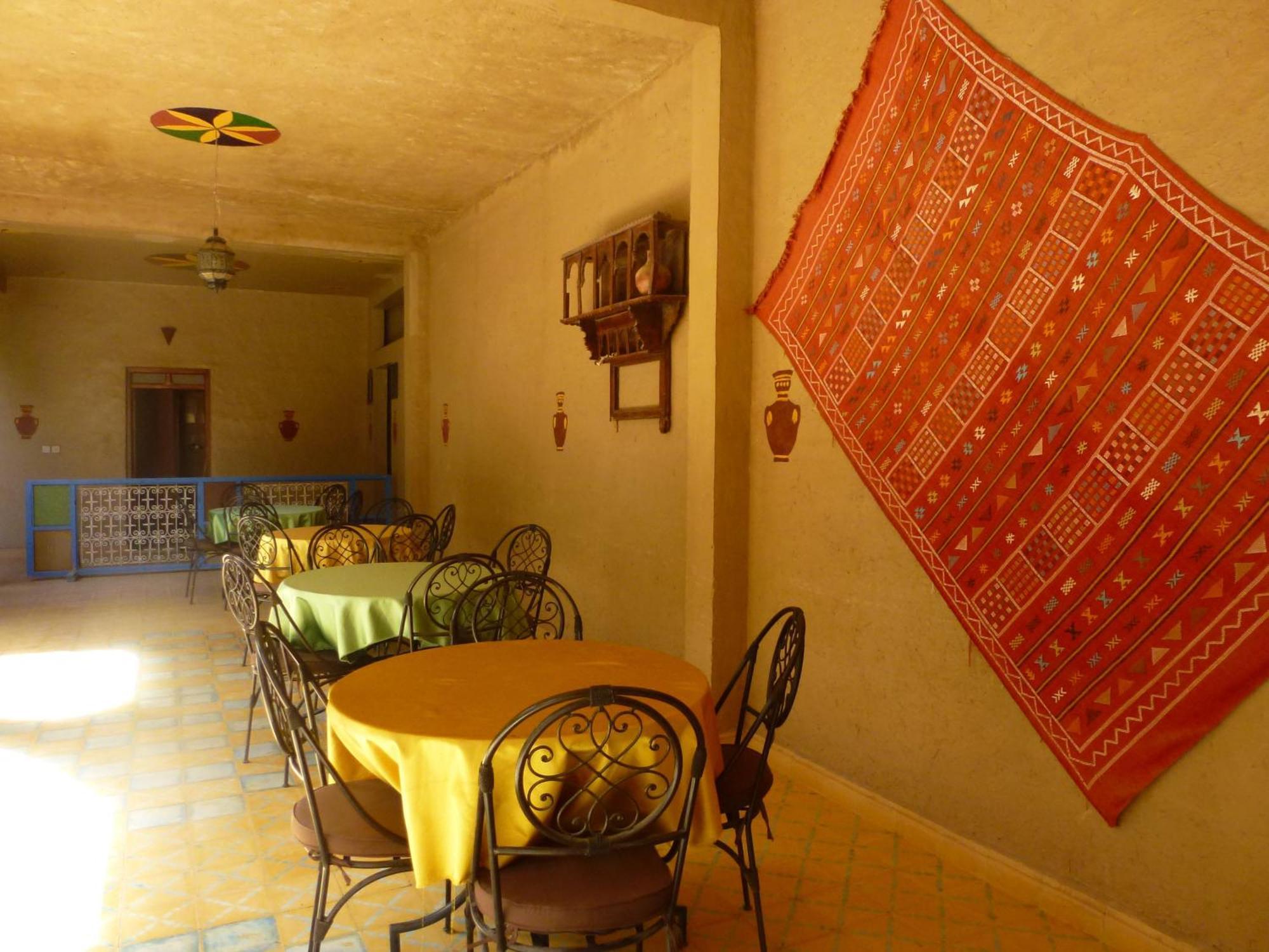 Hotel Riad Oasis Merzouga Buitenkant foto