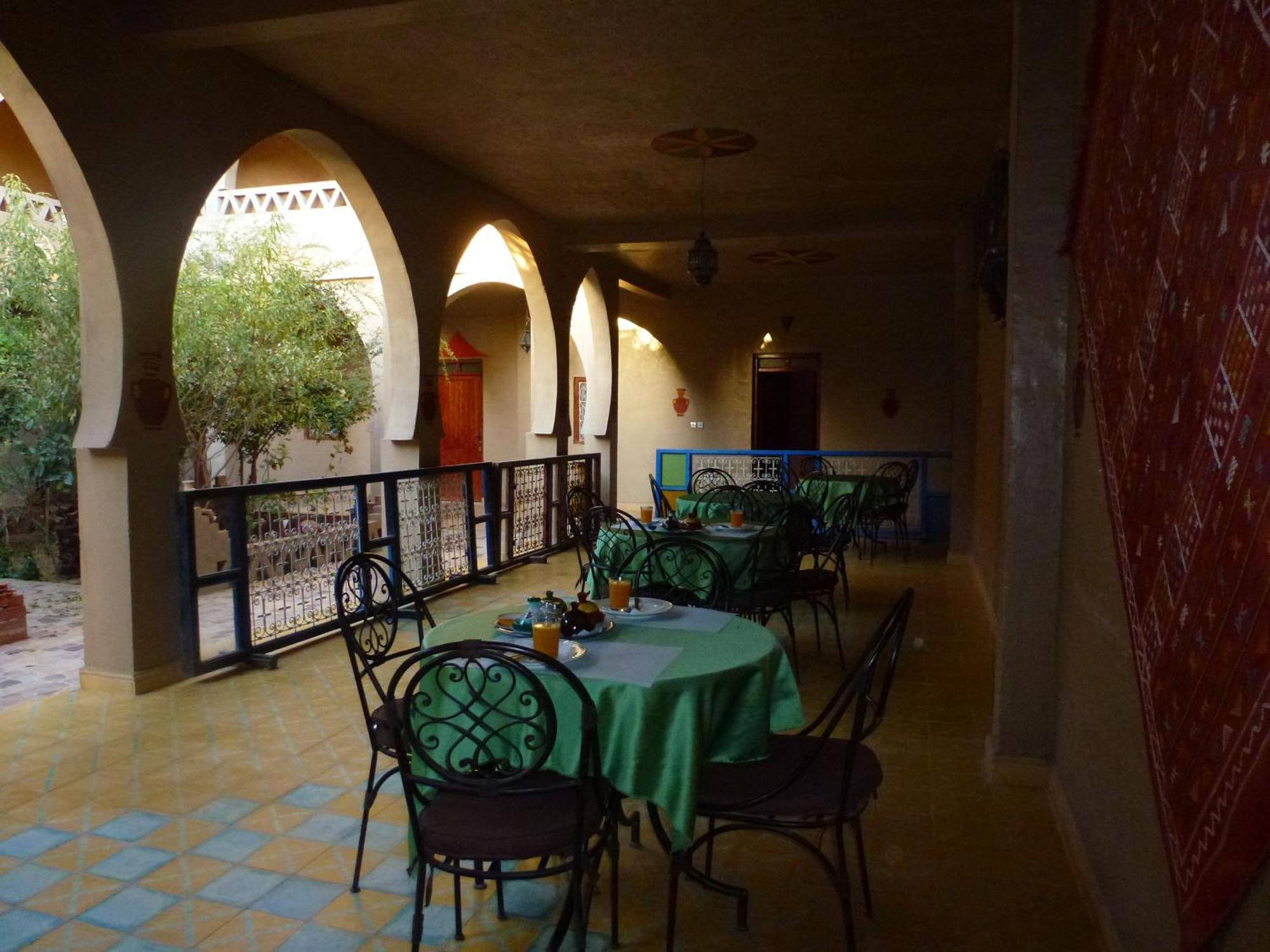 Hotel Riad Oasis Merzouga Buitenkant foto